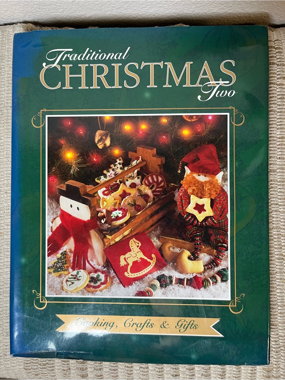 Vintage Traditional Christmas Two Book - Cooking and Crafts for Christmas